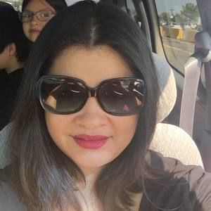 Meet your Posher, Mayra